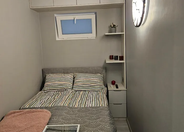 Wyjatkowy Kalinowa Z Ogrodkiem Parking Lägenhet